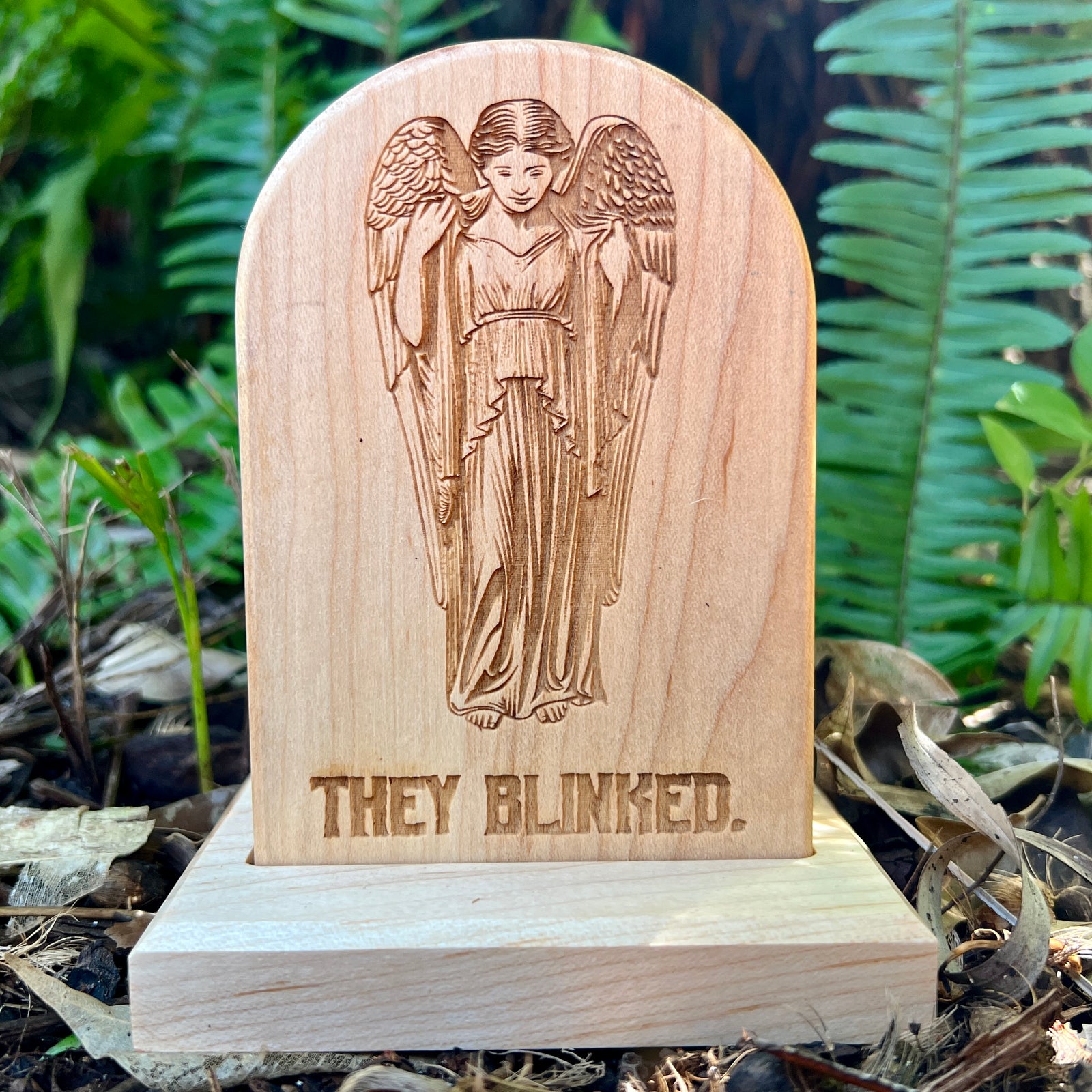 Headstone Dice Crypt - Blink