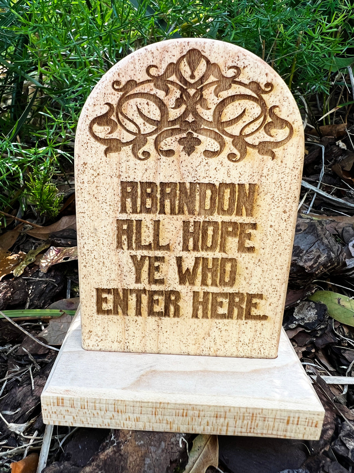 Headstone Dice Crypt - Abandon Hope